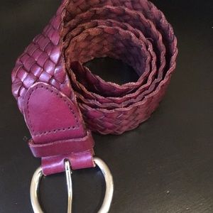 Ladies leather belt